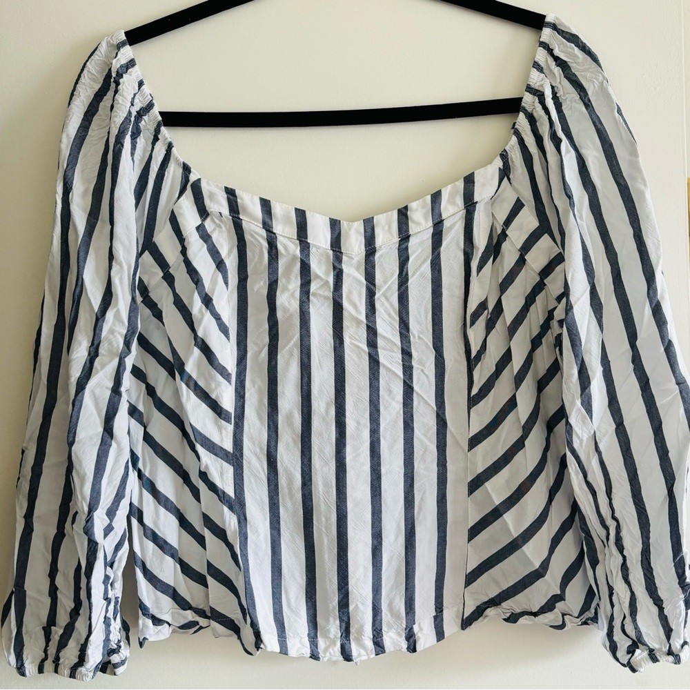 striped top